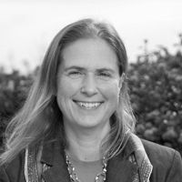 Headshot of Prof. Sarah Teichmann in grayscale.