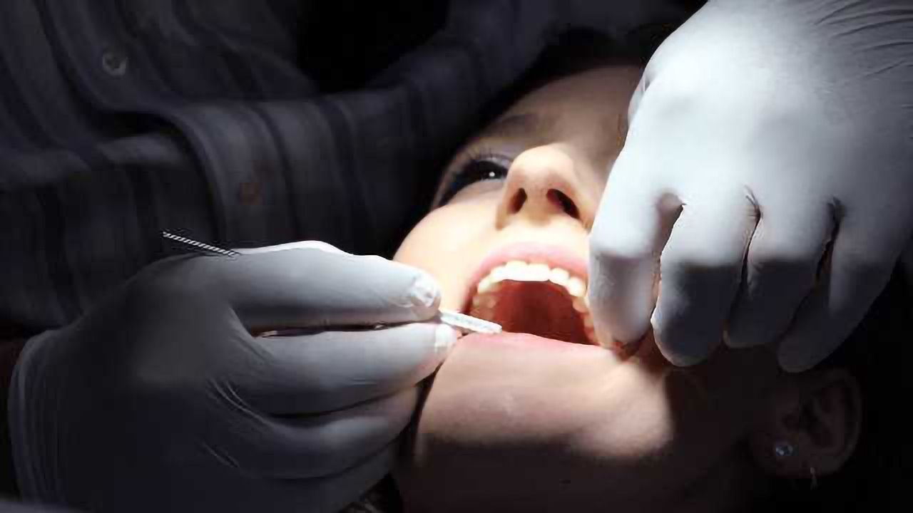 Stimulating Stem Cells to Repair Tooth Cavities