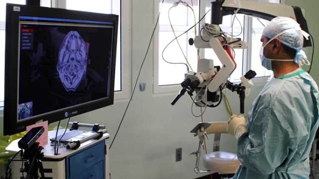 Touchless technology for vascular surgery is now being extended to neurosurgery