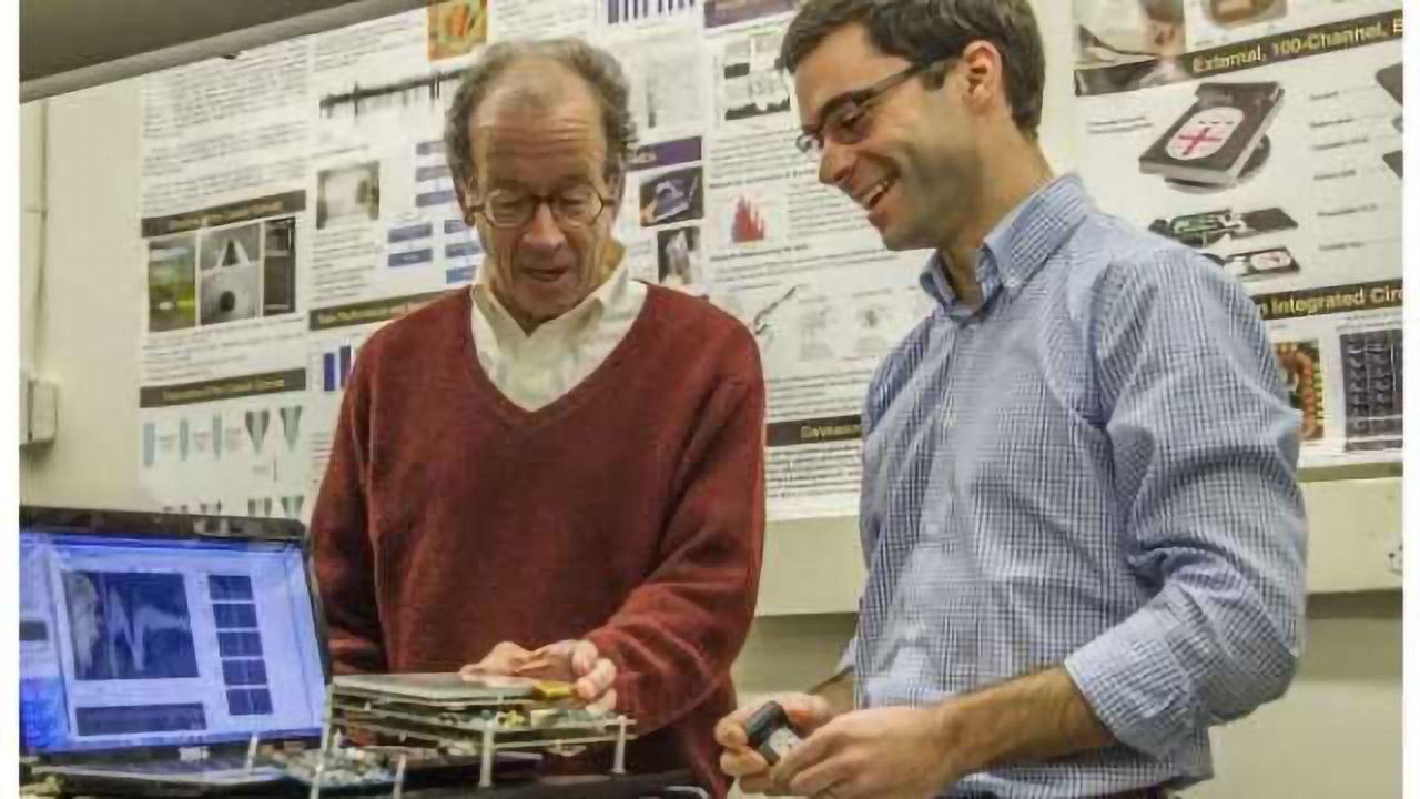 Wireless brain sensor could unchain neuroscience from cables