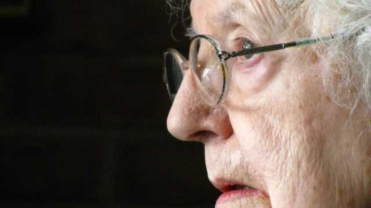 Early identification of modifiable risk factors for cognitive decline