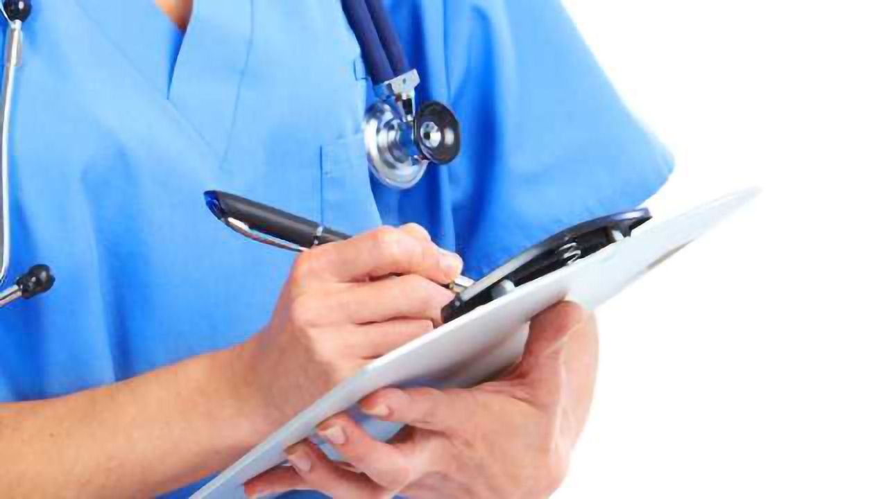 Differing GP approach to sick notes between mental and physical illness