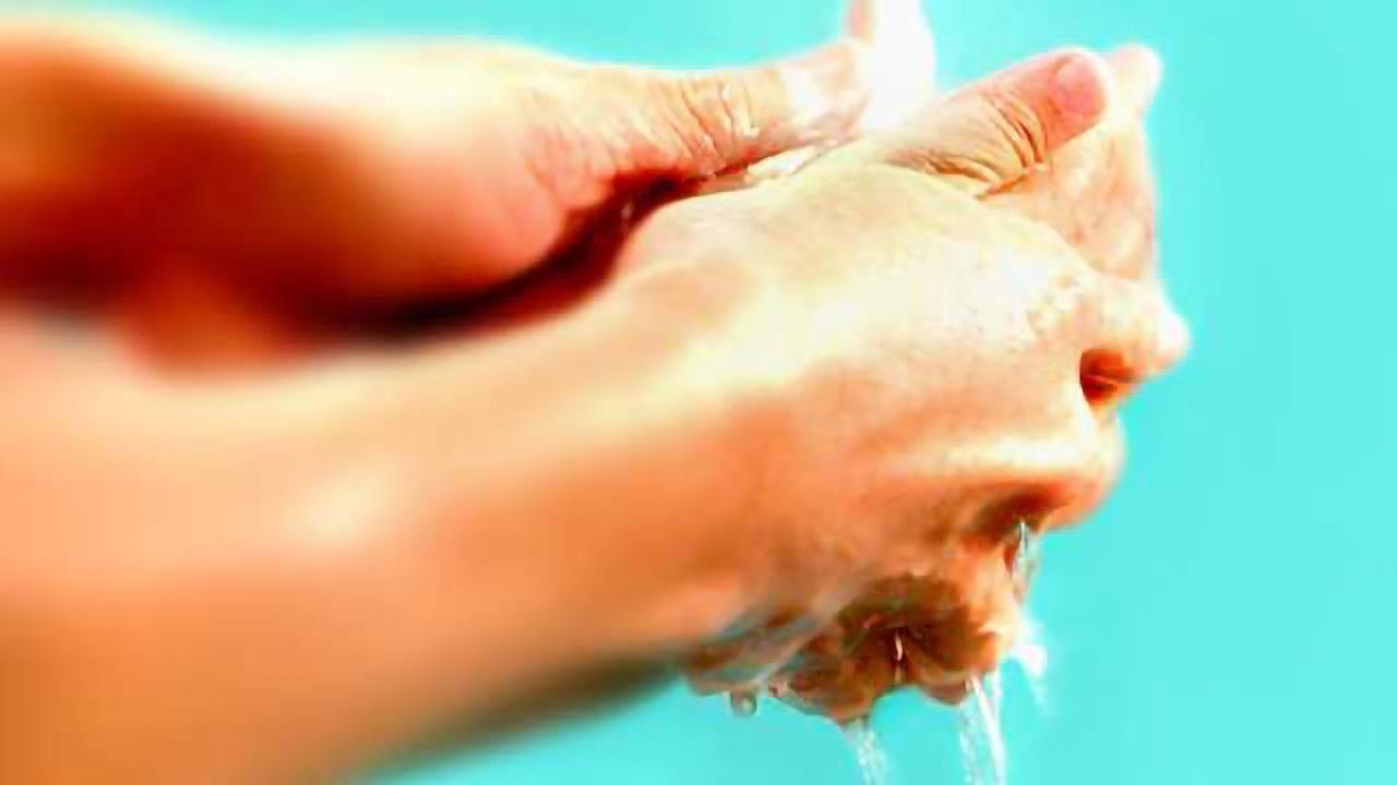 Multitasking hunger neurons also control compulsive behaviors
