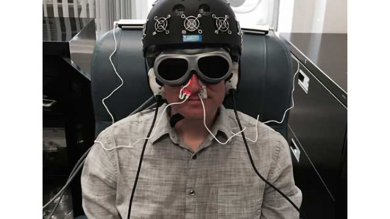 Can light therapy help the brain?