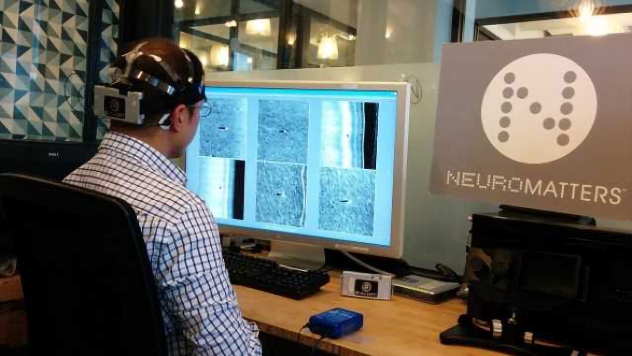 Combining computer vision and brain computer interface for faster mine detection