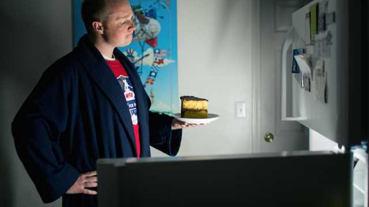 Late-night snacking: Is it your brain's fault?