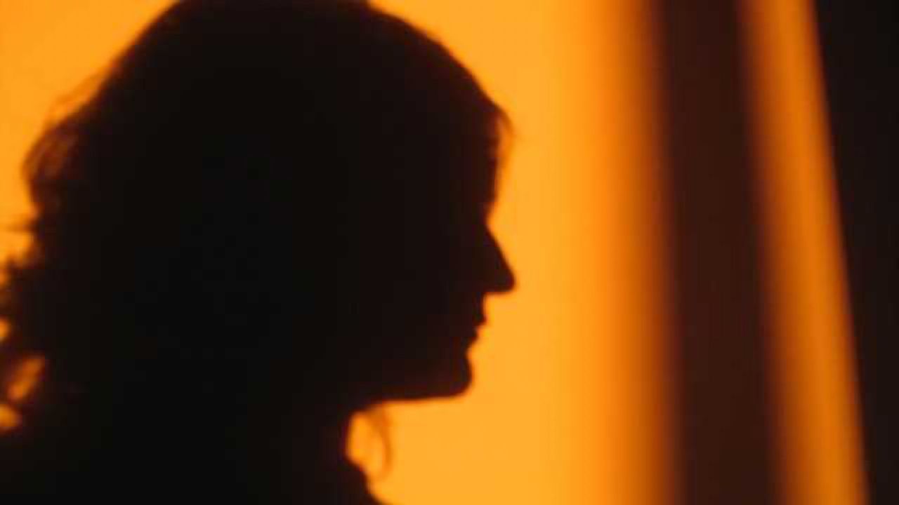 Rare facial paralysis gives researchers new insights into social interaction