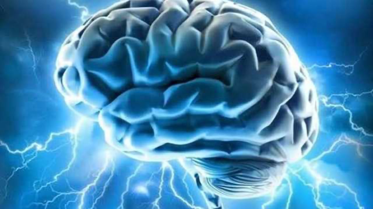 Changes in brain connectivity protect against developing bipolar disorder