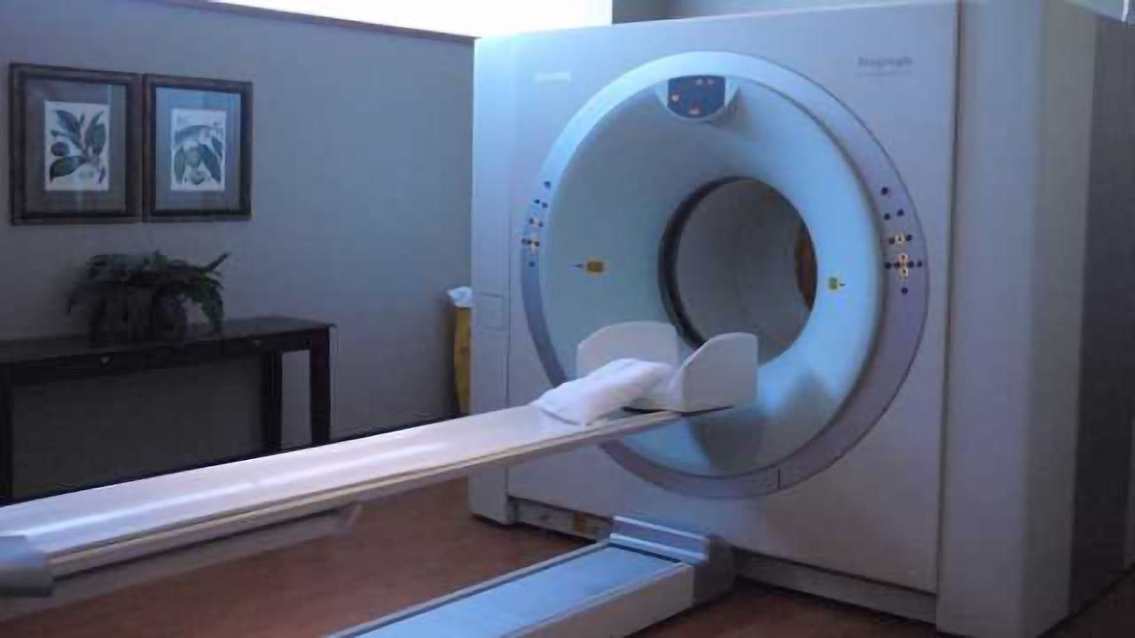 PET imaging with special tracer can detect and diagnose early Alzheimer's disease