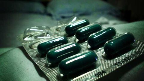 Infections, antibiotic use linked to manic episodes in people with serious mental illness