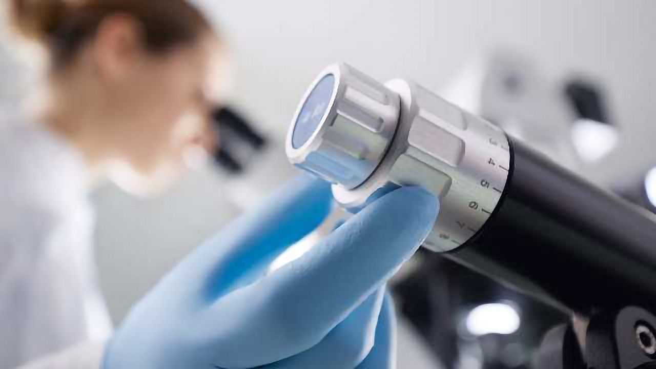 New Microinjectors CellTram® 4 Air/Oil Provide Optimal Sample Control