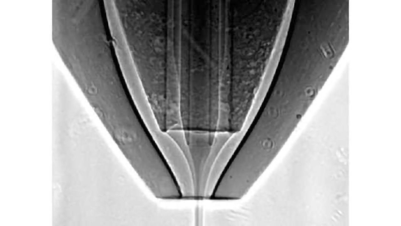 New Nozzle Expands Crystallography
