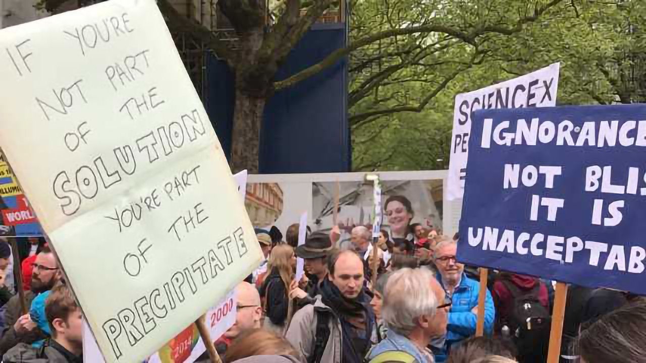 15 Best Signs from the March for Science