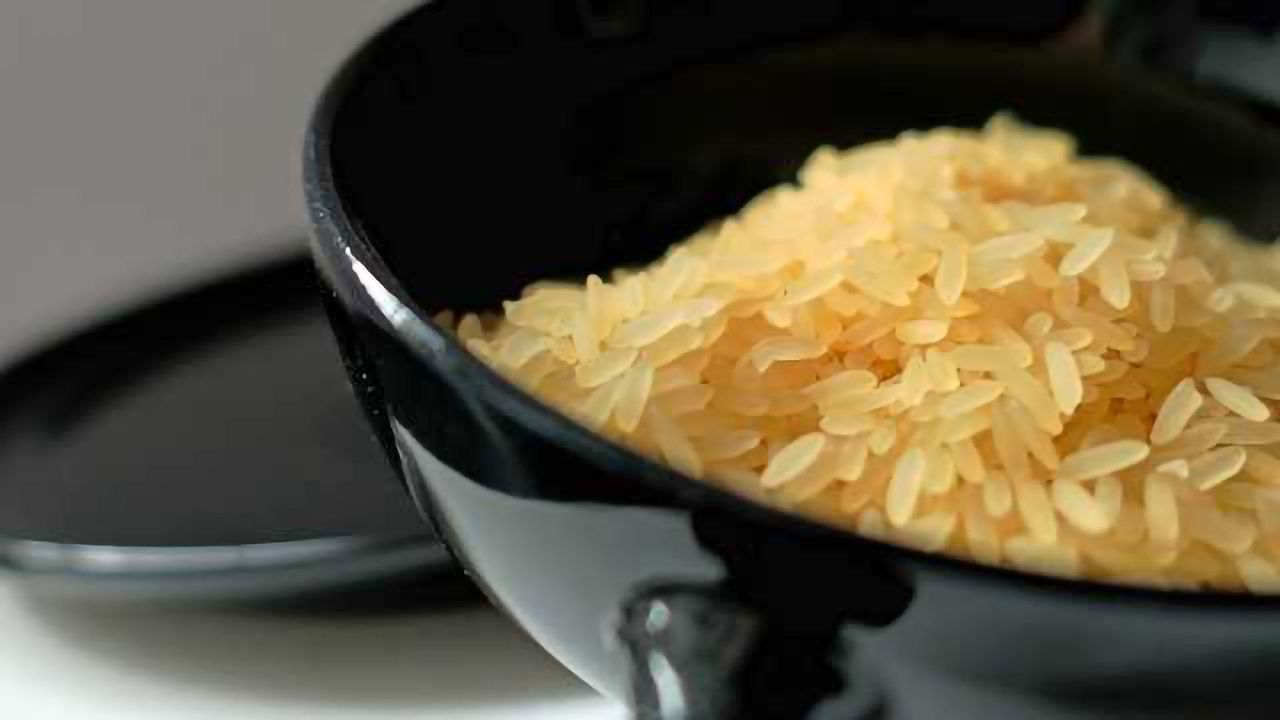 First Whole-genome Sequence Released for Short Life-cycle Rice
