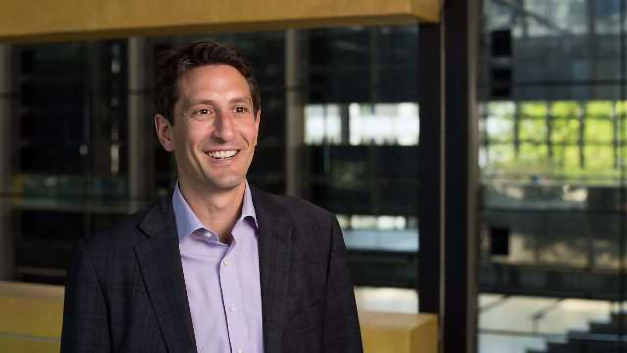 Data-Driven Medicine: The Role of AI in Cancer Diagnostics