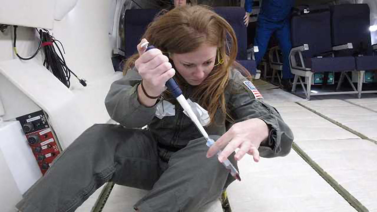 Pipetting and Cell Isolation in Space