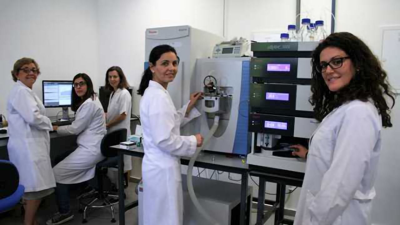 Steaming Fish Eliminates More Cyanotoxins Than Boiling