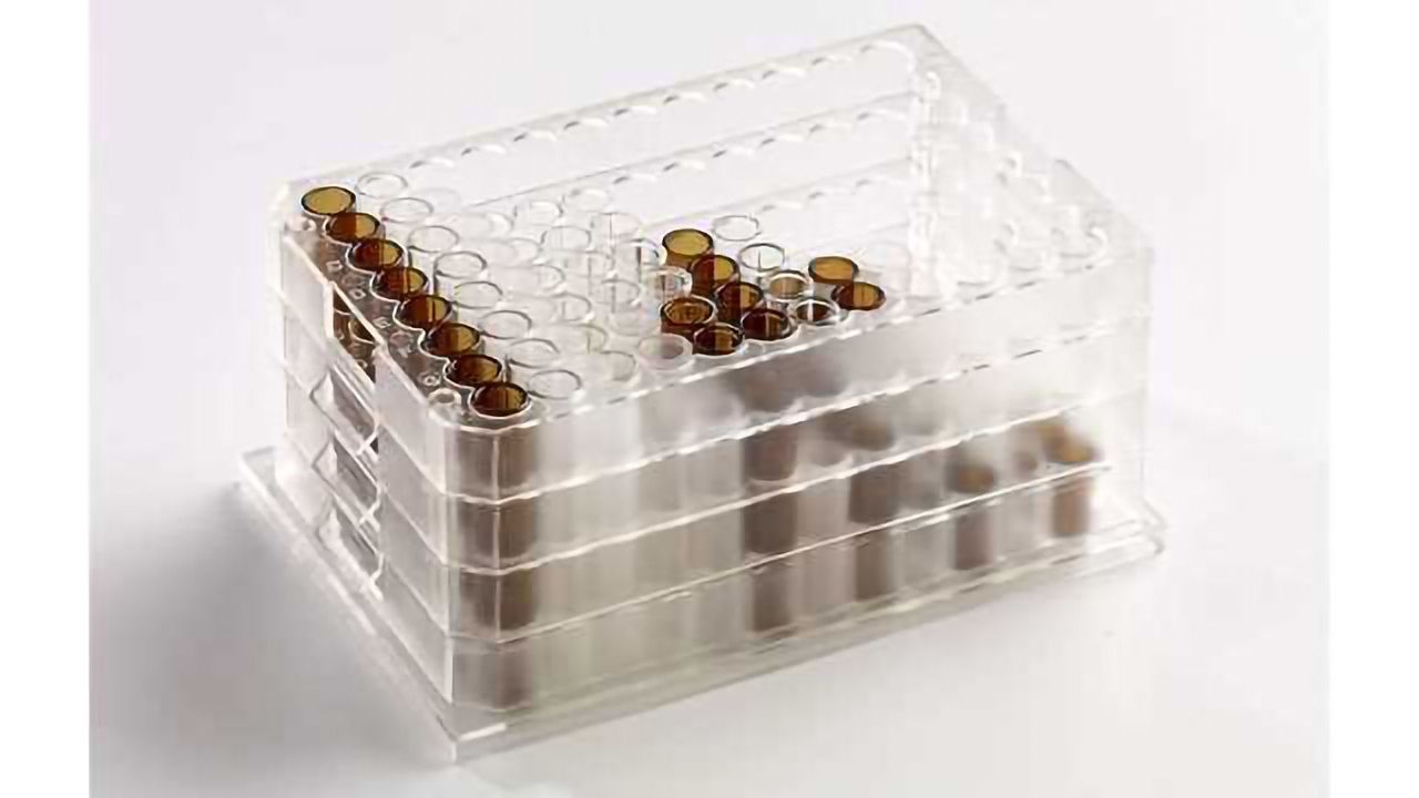 Versatile 96-well Multi-Tier Microplate System for High Throughput Chromatography