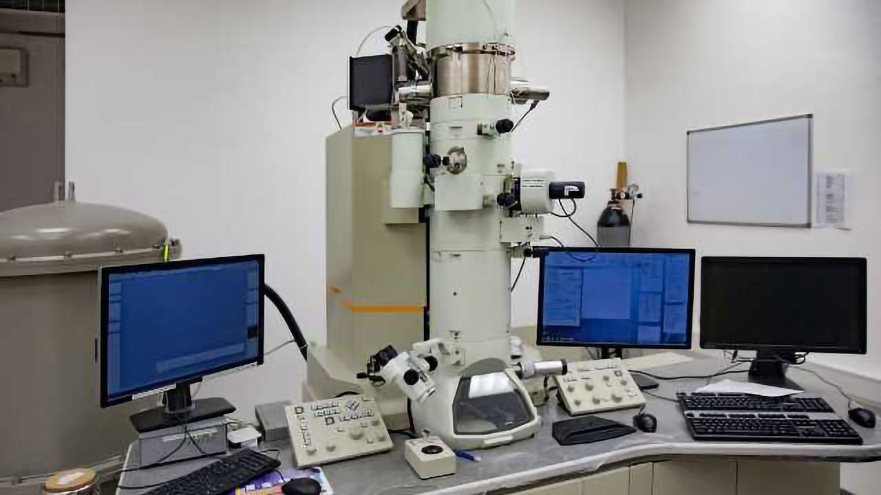 Cryo-EM and CX-MS: The Power Couple of Proteomics