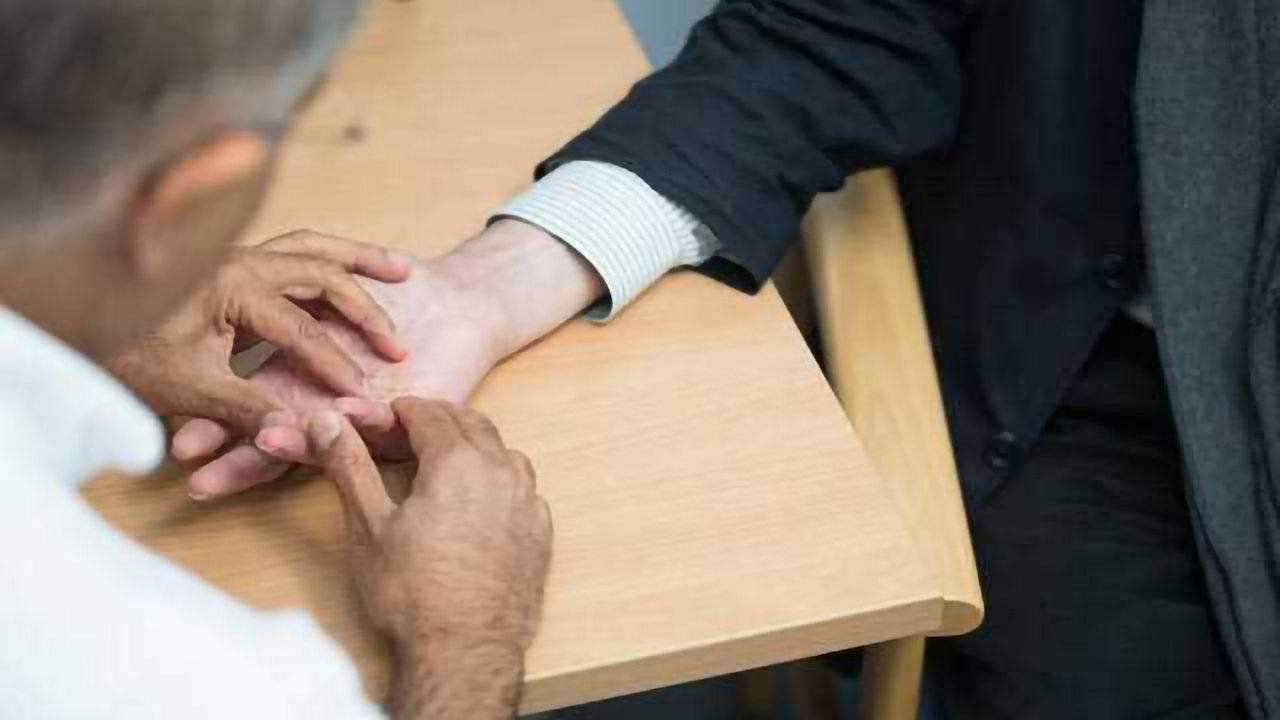 Anti-TNF Drug Offers Hope to Patients with Disabling Hand Condition