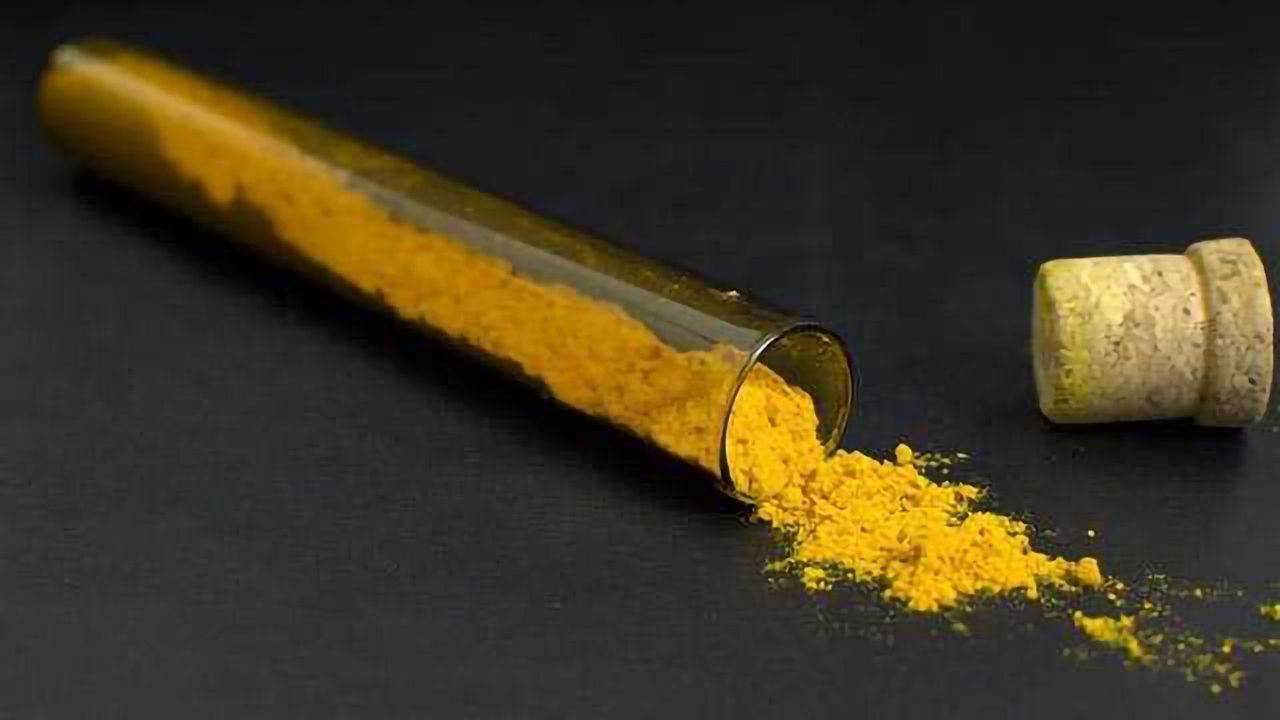 Researchers Deliver Curcumin to Cancer Cells by Solving Its Insolubility