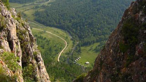 The “Neandersovan”: Ancient Neanderthal-Denisovan Offspring Reveals Genomic Secrets