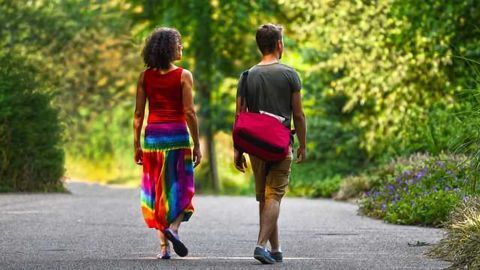Lonely People Stand Farther From Loved Ones, Study Finds