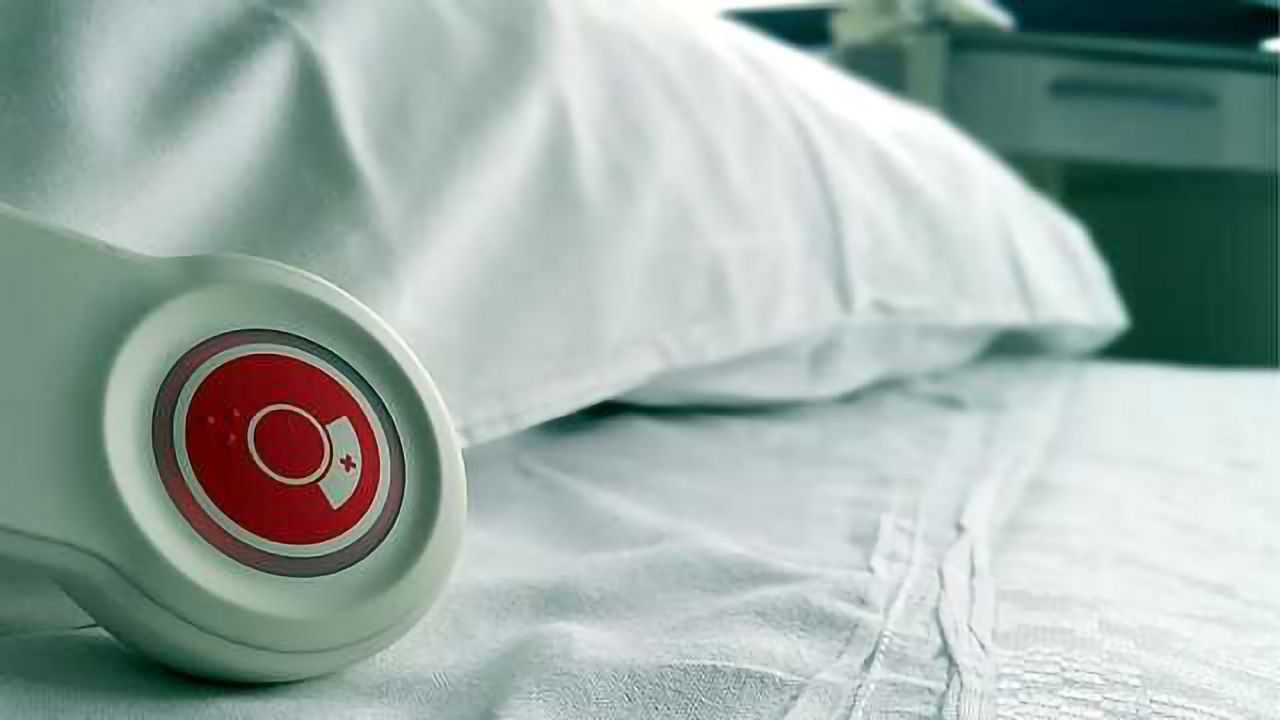 High Temperature Wash Insufficient to Kill Diarrhea Causing Spores in Hospitals