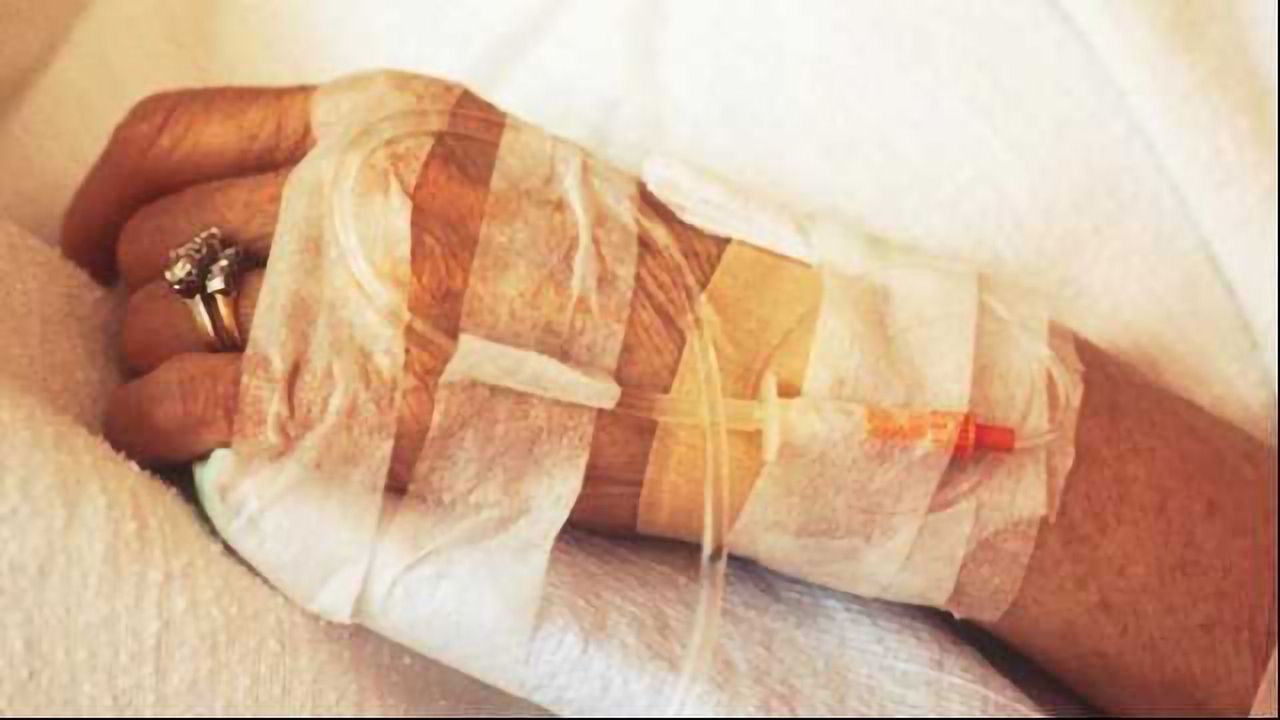 HPV-Positive Throat Cancer Patients Should Keep Taking Chemotherapy