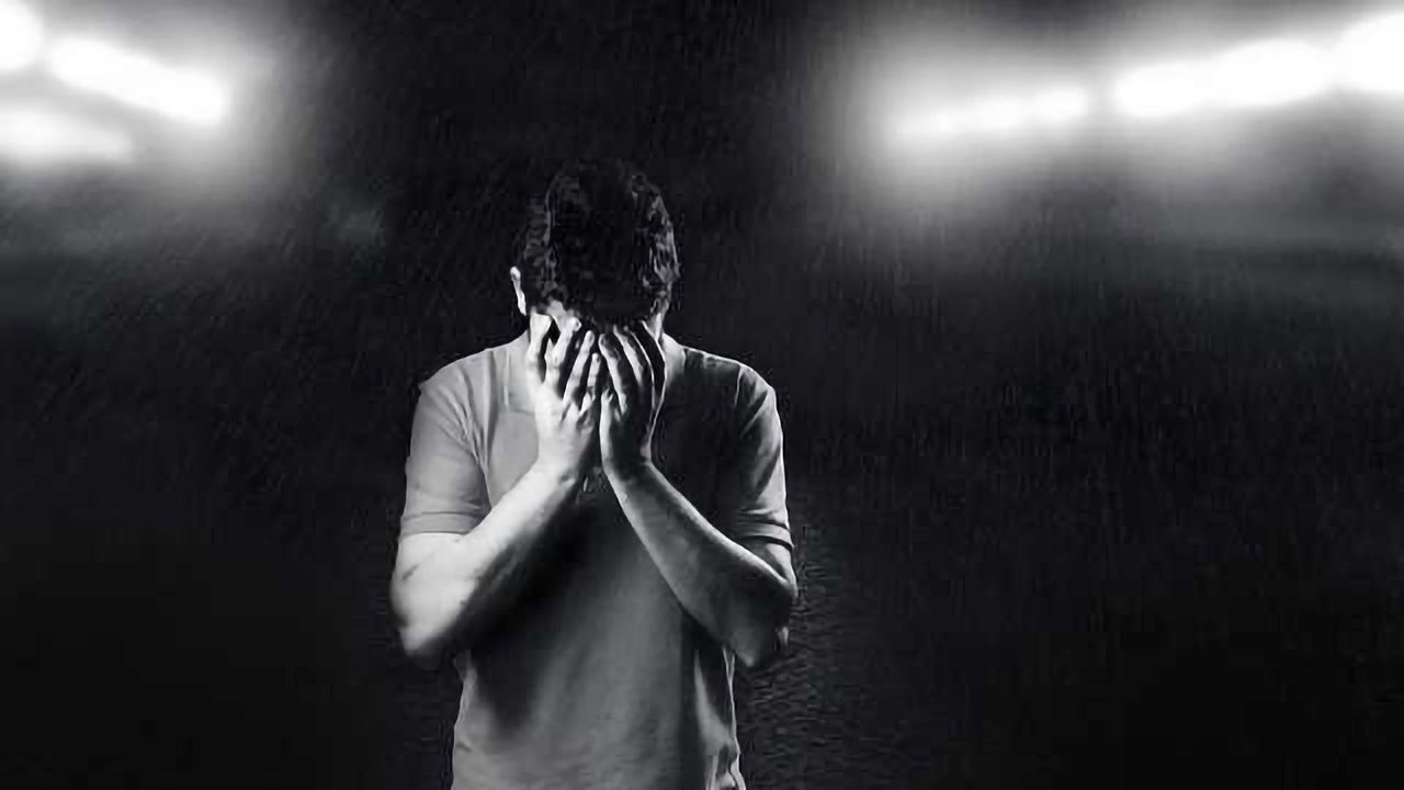 'Boomeranging' Back Home Hurts Young Adults' Mental Health