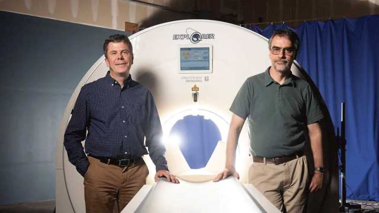 Body Scanner Captures 3D Picture of Whole Human Body at Once