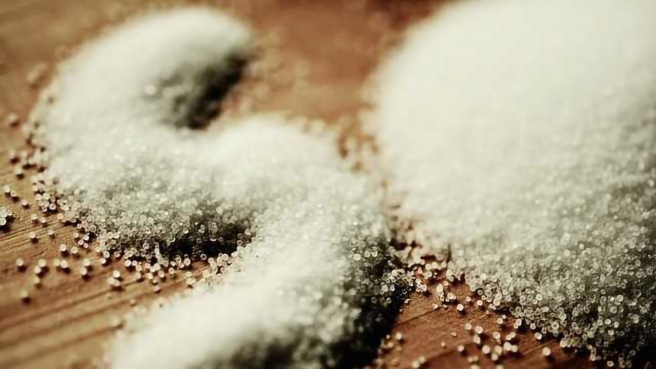 Low Salt Diet More Beneficial for Women