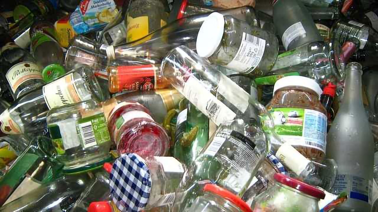 Online Game Trains Players How to Sort Waste Correctly