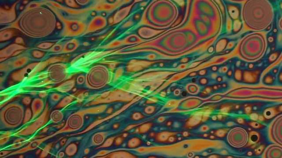 Amazing Footage Shows Light Propagation Through a Soap Membrane content piece image