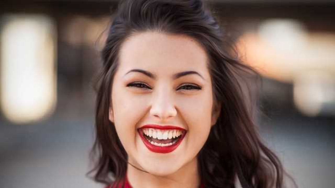 The 17 Different Ways Your Face Conveys Happiness