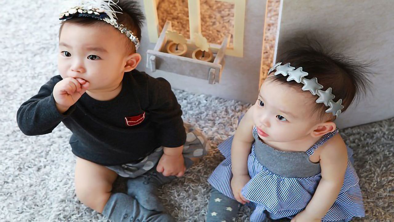 Semi-identical Twins: Three Sets of Chromosomes, Two Babies