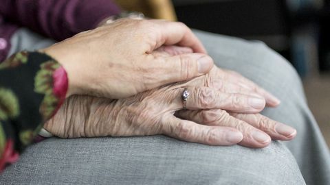 Periodontitis Associated With Higher Risk of Developing Dementia