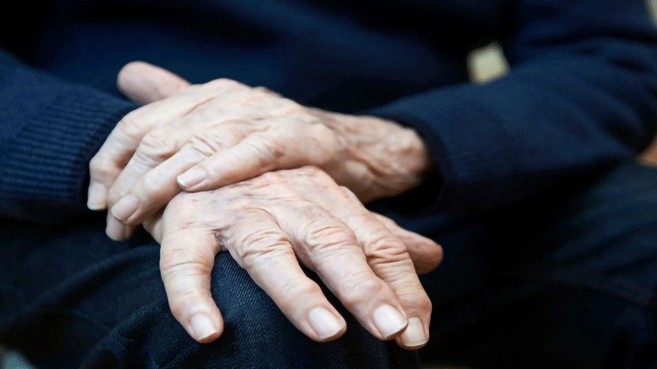 Mass Spec Study Backs Remarkable Parkinson's Smell Test