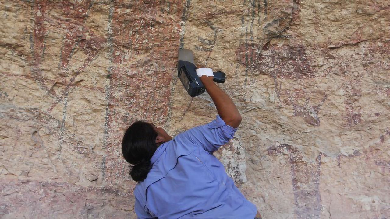 “X-ray Vision” Reveals Ancient Rock Art