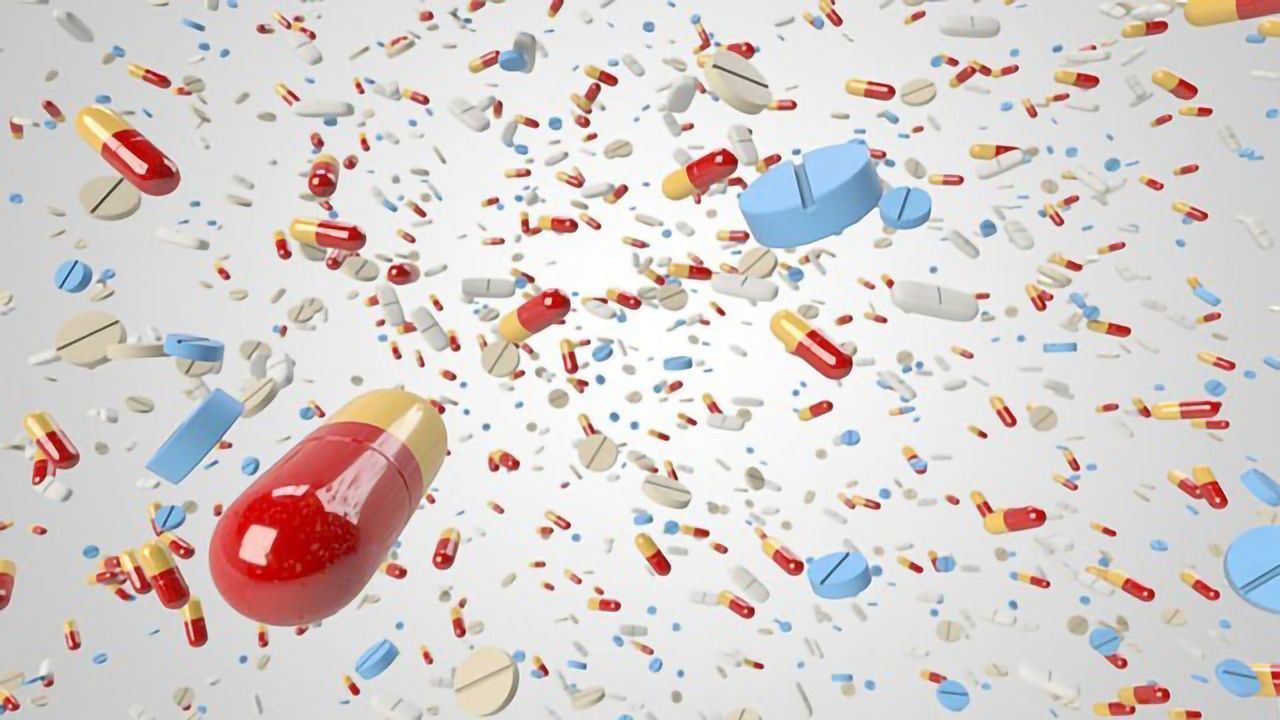 Visualizing Drug Targets With Ligand Express