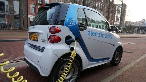 Electric Vehicle Adoption Contributing to Air Quality Improvements