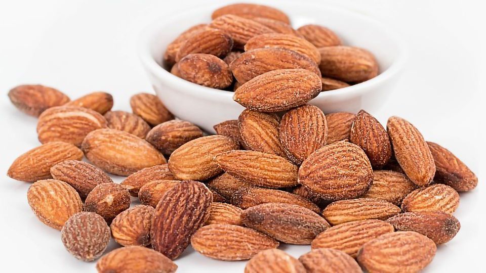 Eating Nuts During Pregnancy to Boost Your Baby's Brain? Check the