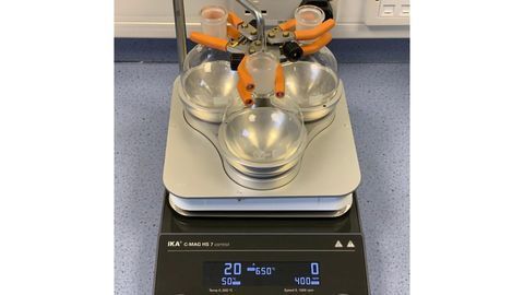 Adapter Enables Parallel Chemical Reactions at Over 400°C