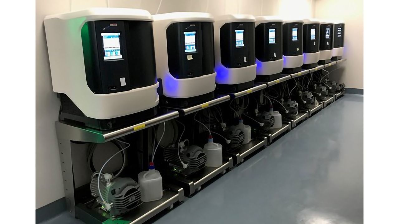 Extensive Natural Product Fraction Library for High-Throughput Screening