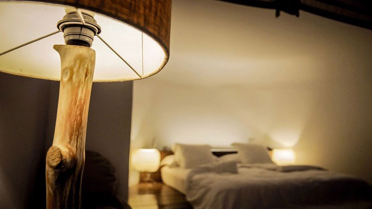 Sleeping With Artificial Light at Night Associated With Weight Gain in Women