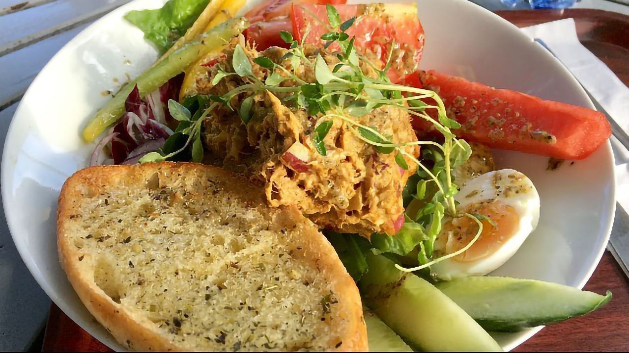 Student Tuna Fans Unaware of Heavy Metal Risks