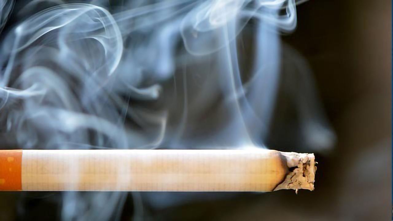 Number of Obese People Now Exceeds Number of Smokers