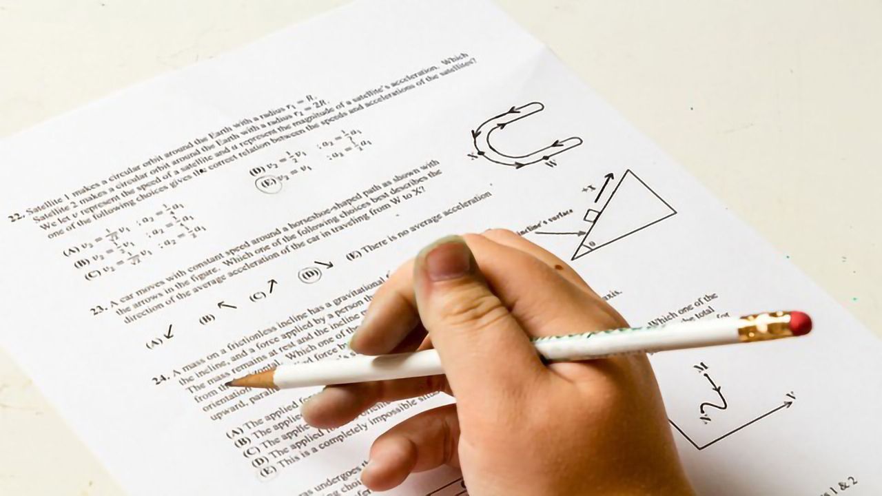 Impaired Learning Linked to Having a First-degree Relative With Alzheimer’s Disease