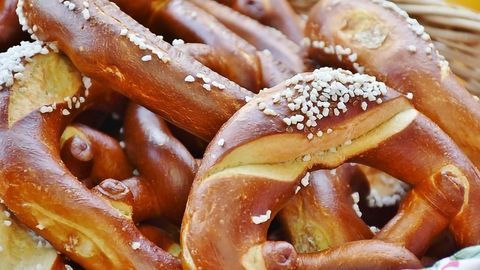 Un-knotting Pretzel's Delicious Aroma