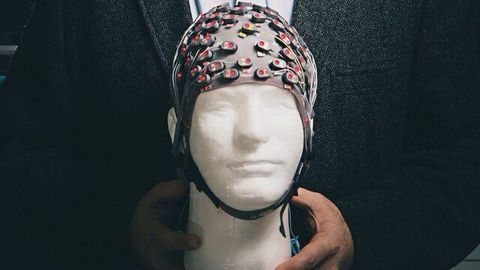 "Smart" Brain Stimulators Could Treat Parkinson's Symptoms